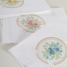 Cargar imagen en el visor de la galería, Guest towel Medallon Boutross