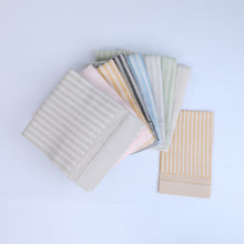 Cargar imagen en el visor de la galería, Set de 2 Guest Towel Rayas Estrechas