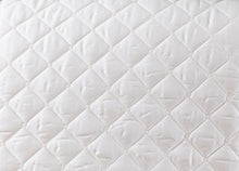 Cargar imagen en el visor de la galería, Damas Coverlet Queen