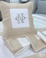 Cargar imagen en el visor de la galería, Renda Coverlet Piquet King