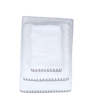 Cargar imagen en el visor de la galería, Toalla de Manos Riga